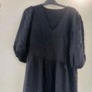 Elegant Black V-Neck Dress